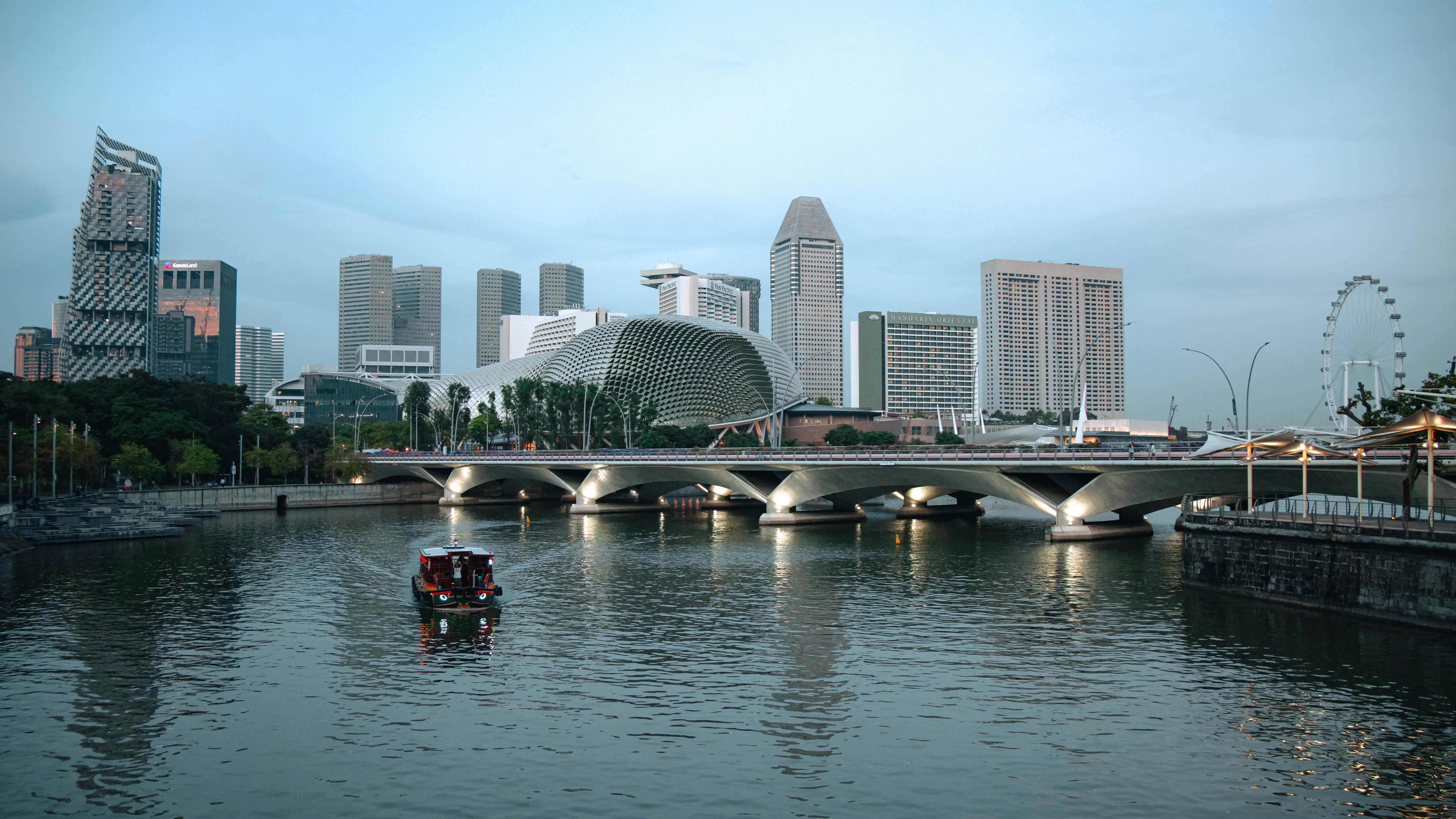 OCBC Buys HSBC Indonesia Wealth Arm: Singapore's Bank Bets on ASEAN Money