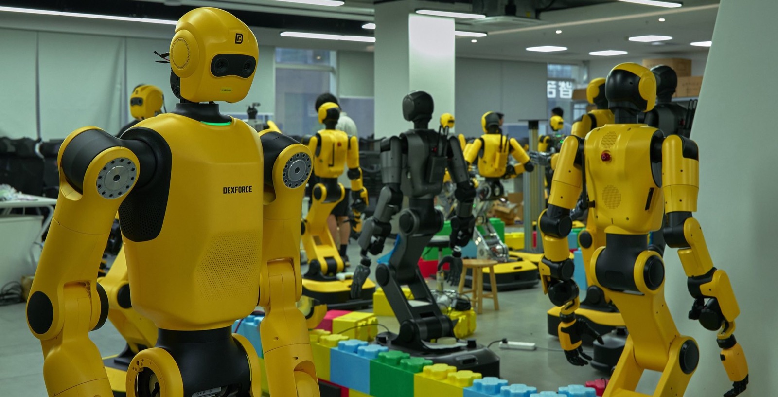 DexForce robots on a factory floor in China